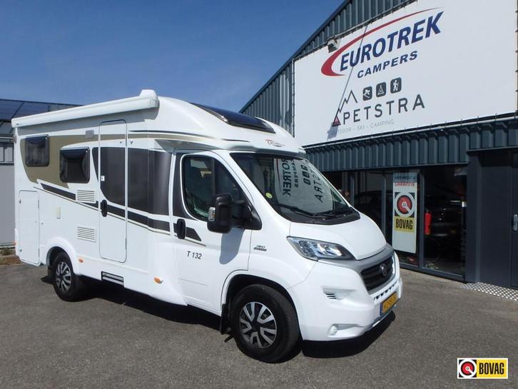 Carado T132 Compact en in nieuwstaat, Caravans en Kamperen, Campers, Bedrijf, tot en met 2, Carado, Diesel, Handgeschakeld, Standaard zit