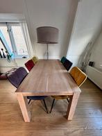 Witte Eettafel met Kleurrijke Stoelen,bijpassende salontafel, Huis en Inrichting, Tafels | Eettafels, Ophalen, Gebruikt, 100 tot 150 cm