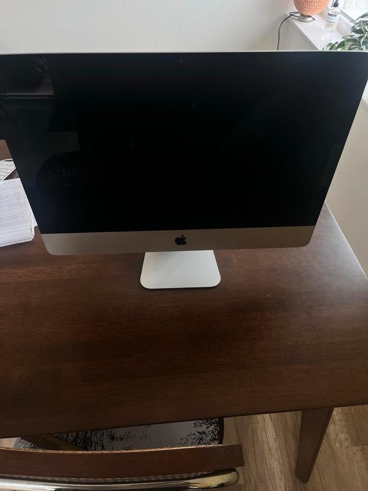 Apple iMac 21,5-inch (Late 2015), Computers en Software, Apple Desktops, Gebruikt, iMac, Onbekend, 8 GB, Ophalen