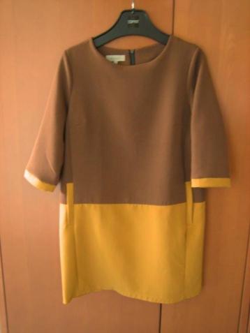 Zeer apart recht bruin-oker jurkje MAISON MAY 42 snazzeys beschikbaar voor biedingen