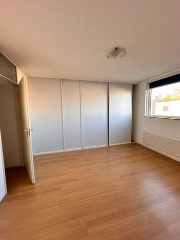 Gratis af te halen laminaat – ca. 35m² beschikbaar voor biedingen