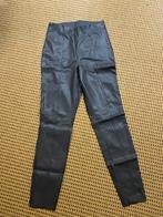 H&M imitatie leren broek, Maat 38/40 (M), Ophalen of Verzenden, Zo goed als nieuw, Grijs