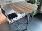 Ikea Wandklaptafel met Krukken - Ruimtebesparend, Ophalen, Zo goed als nieuw, Inclusief barstoelen