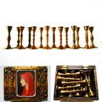 14 Miniatuur kerk kandelaars in kistje met Sint Fabiola, Ophalen of Verzenden