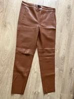 Bruine broek (leer look) Zara, maat L, Bruin, Zara, Maat 42/44 (L), Ophalen of Verzenden