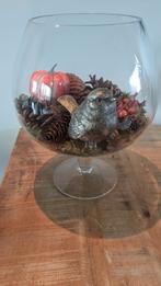 Mooie grote glazen vaas met decoratie ook mooi als stolp, Huis en Inrichting, Woonaccessoires | Stolpen, Ophalen, Zo goed als nieuw