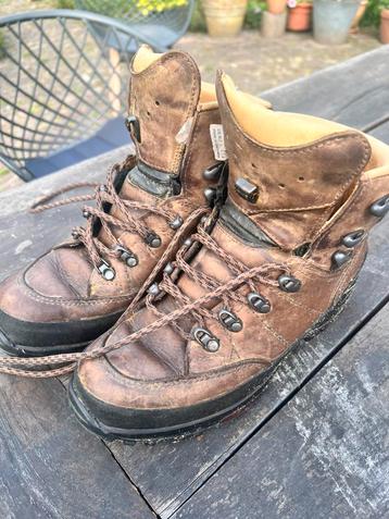 LOWA Dames 39,5 wandelschoenen beschikbaar voor biedingen
