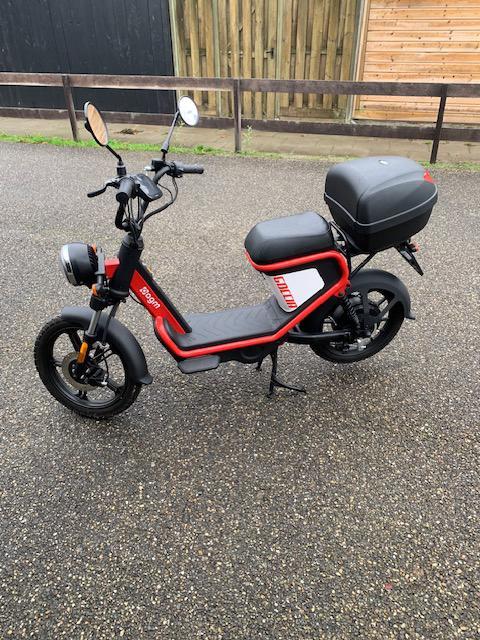 Perfecte snorscooters te koop - 2x merk: AGM GOCCIA GEV1000, Fietsen en Brommers, Snorfietsen en Snorscooters, Zo goed als nieuw