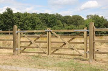 33. Houten poort | landhekken | weidepoorten beschikbaar voor biedingen