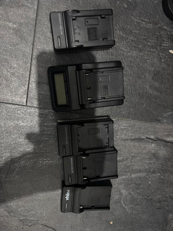 Diverse Acculaders - Verschillende Modellen, Audio, Tv en Foto, Accu's en Batterijen, Gebruikt, Oplaadbaar, Ophalen of Verzenden