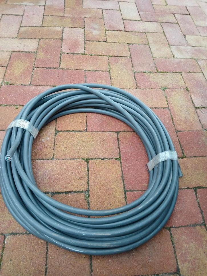 Diverse Kabels - Opruiming! + 19 mm pvc buis, Doe-het-zelf en Verbouw, Elektra en Kabels, Gebruikt, Kabel of Snoer, Ophalen
