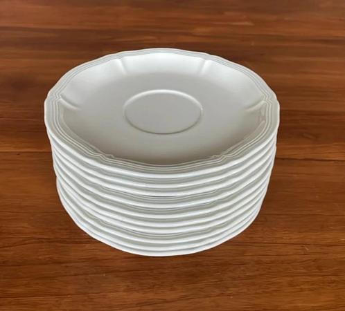 10 Villeroy en Boch Manoir schotels, Huis en Inrichting, Keuken | Servies, Zo goed als nieuw, Kop(pen) en/of Schotel(s), Overige stijlen