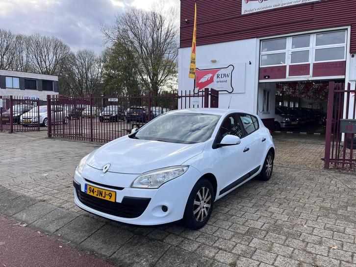 Renault Megane 1.6 16V Authentique, Auto's, Renault, Bedrijf, Te koop, Mégane, ABS, Airbags, Airconditioning, Boordcomputer, Centrale vergrendeling