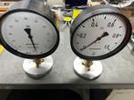 2 grote industriële Bar meters, Doe-het-zelf en Verbouw, Meetapparatuur, Ophalen of Verzenden, Gebruikt
