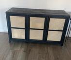 Zwart dressoir met rotan deuren - Boho/Japandi stijl, Ophalen, Gebruikt, 25 tot 50 cm, 100 tot 150 cm