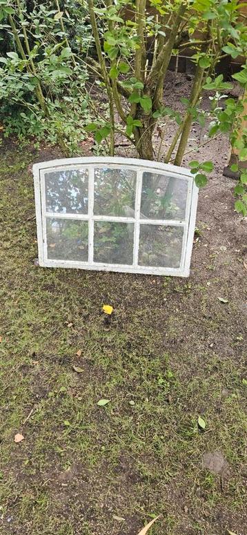 Stalraam met glas en kantelbaar beschikbaar voor biedingen