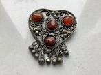 Oude broche met edelstenen zilver ? Tin? Vintage, Ophalen of Verzenden, Zilver, Overige materialen