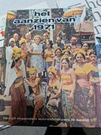 Het Aanzien van 1971, 12 Maanden wereldnieuws in beeld., Boeken, Geschiedenis | Wereld, Ophalen of Verzenden, Overige gebieden