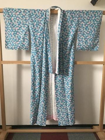 Traditionele Japanse Kimono blue flower beschikbaar voor biedingen