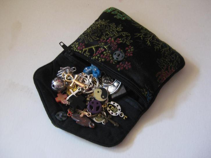 Diverse religie bedels + hangers / kruis buddha engel hamza, Verzamelen, Religie, Zo goed als nieuw, Sieraad, Ophalen