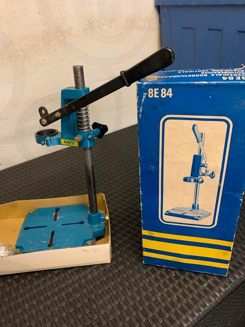 Kolomboor houder in doos kinzo, Doe-het-zelf en Verbouw, Gereedschap | Boormachines, Zo goed als nieuw, Kolomboormachine, Ophalen of Verzenden