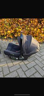 Nuna Pipa autostoel + Maxi Cosi adapter, Autogordel, Zijbescherming, Zo goed als nieuw, 0 t/m 13 kg