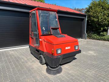 HAKO Jonas 1700 elektrische veegwagen  beschikbaar voor biedingen