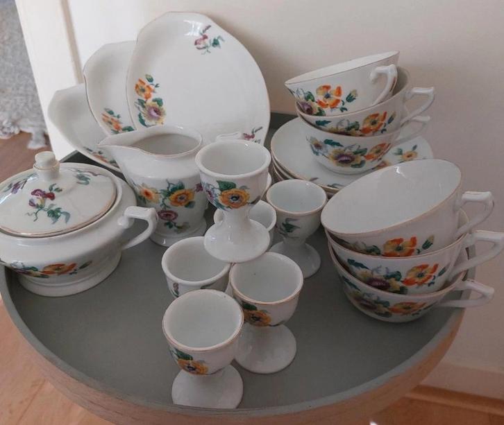 Schattig servies- klaar voor Pasen?, Antiek en Kunst, Antiek | Servies los, Ophalen of Verzenden