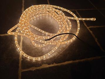 8 Meter lange lichtsnoer / luchtslang, nette staat! beschikbaar voor biedingen