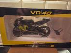 Schade model Minichamps Yamaha YZR-M1 Valentino Rossi 1:12, Hobby en Vrije tijd, Ophalen of Verzenden, Zo goed als nieuw, 1:9 t/m 1:12