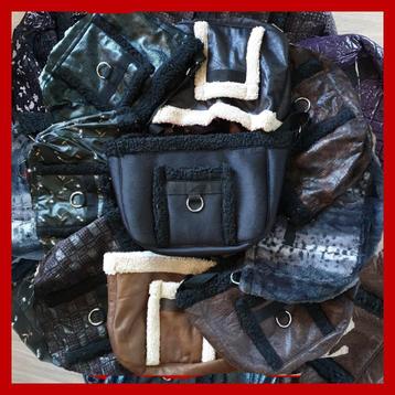 Hondentas reistas draagtas schoudertas tas mand kleine hond beschikbaar voor biedingen