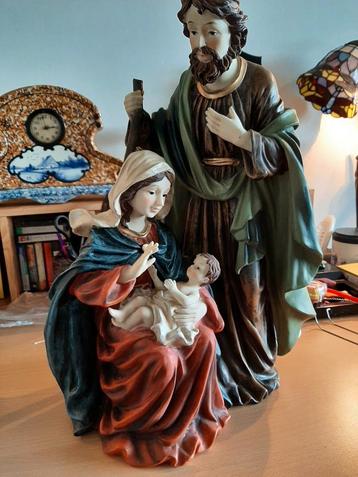 Kunststof beeld van Josef,  Maria en Kindje Jezus. 