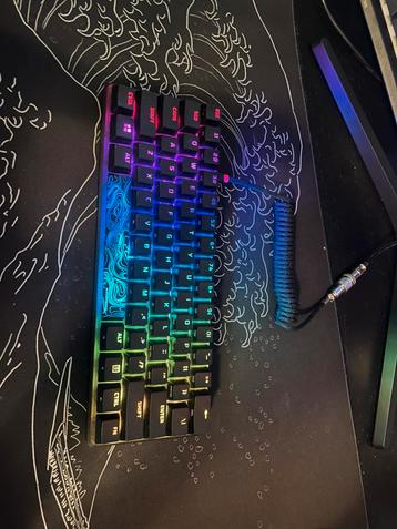Qwerty game toetsenbord 60procent beschikbaar voor biedingen