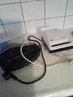 2 x tosti ijzers Philips en Tomado samen 8 euro, Ophalen of Verzenden, Zo goed als nieuw