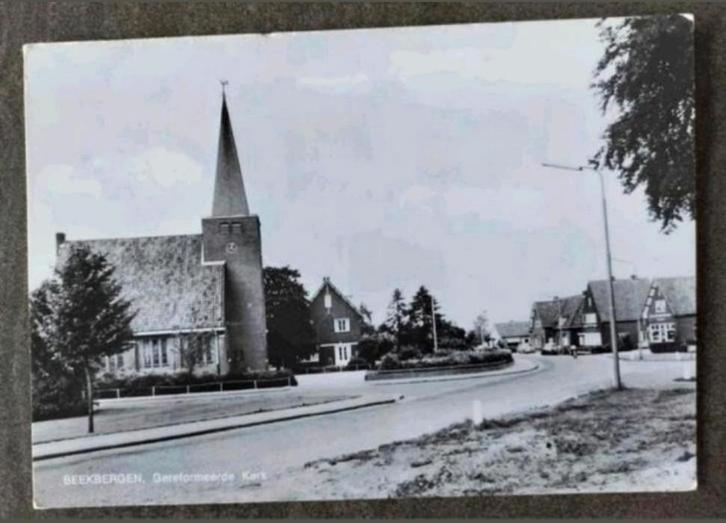 Beekbergen (Lieren) - Gereformeerde Kerk + Lierderstraat, Verzamelen, Ansichtkaarten | Nederland, Ongelopen, Gelderland, 1960 tot 1980