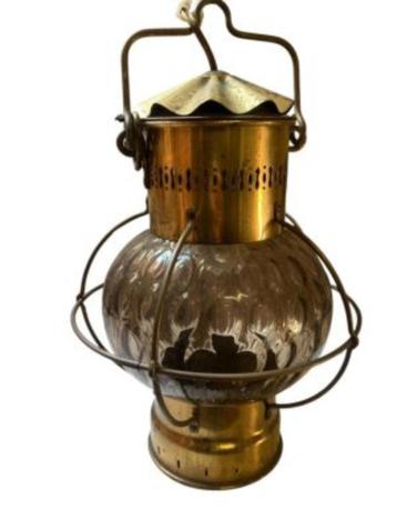 oude vintage antieke olielampen/scheepslampen beschikbaar voor biedingen