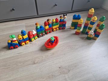 Lego trein met blokken  beschikbaar voor biedingen