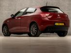 Alfa Romeo Giulietta 1.4 T Distinctive (CLIMATE, XENON, CRUI, Voorwielaandrijving, Stof, Gebruikt, Zwart
