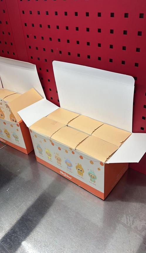 | LABUBU HAVE A SEAT | SEALED | DOOS6X | NIEUW | ORIGINEEL |, Verzamelen, Poppetjes en Figuurtjes, Nieuw, Ophalen