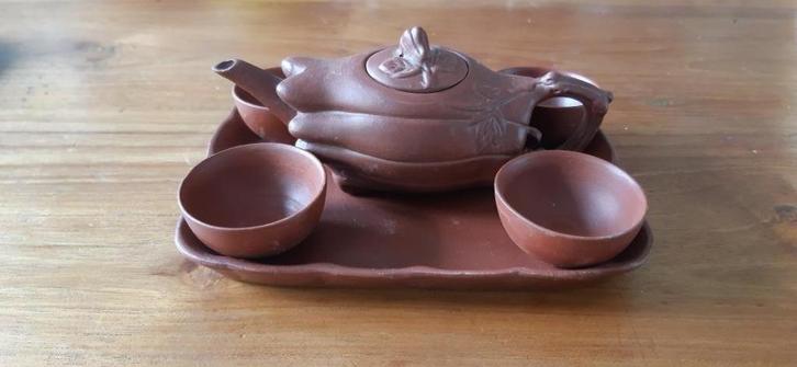 Chinees Yixing theepot met kopjes (20e eeuw), Antiek en Kunst, Antiek | Keramiek en Aardewerk, Verzenden