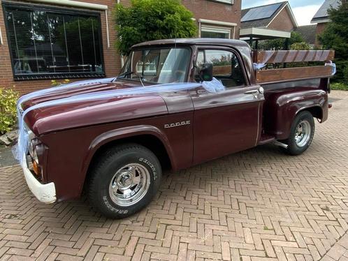 Dodge shortbed pickup  1963 aubergine, Auto's, Oldtimers, Particulier, Dodge, Benzine, Overige carrosserieën, Automaat, Geïmporteerd