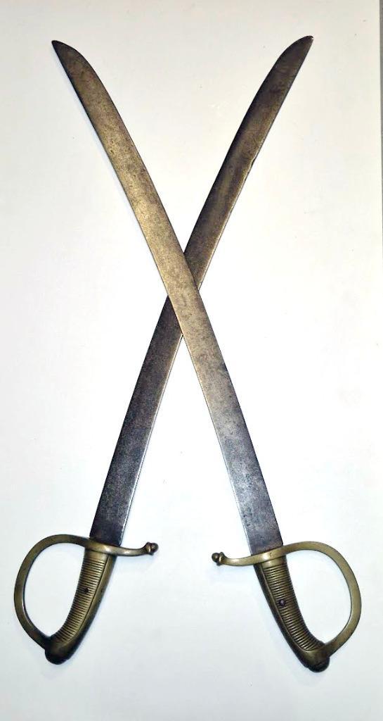 KNIL Twee maal infanterie sabel no. 2, Verzamelen, Militaria | Algemeen, Landmacht, Zwaard of Sabel, Nederland, Verzenden