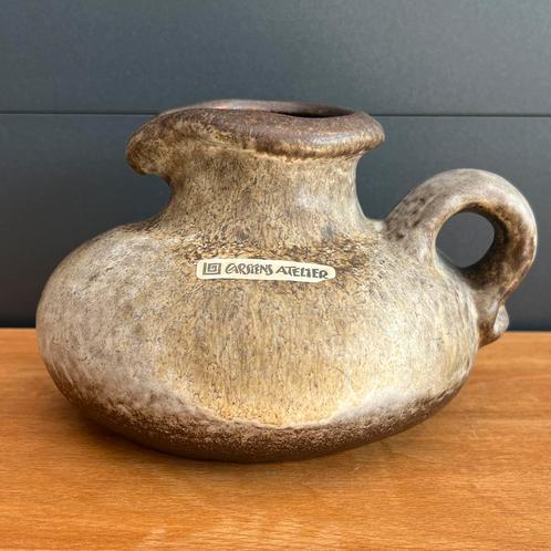 Vintage Carstens Tönnieshof vaasje met oor, Huis en Inrichting, Woonaccessoires | Vazen, Zo goed als nieuw, Minder dan 50 cm, Aardewerk of Porselein