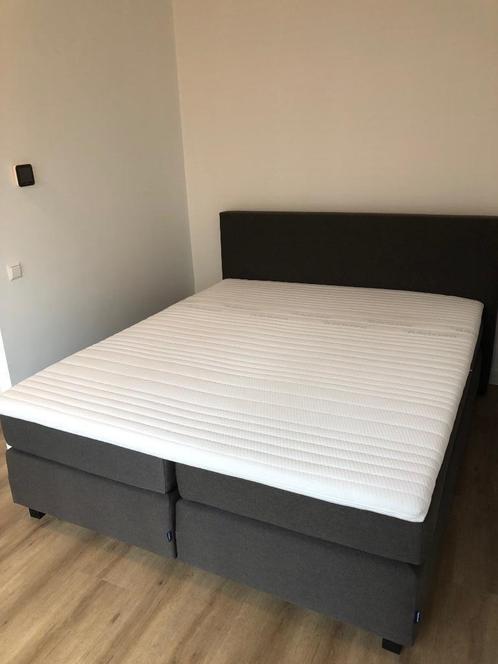 Boxspring 180x210 nauwelijks gebruikt zie foto’s, Huis en Inrichting, Slaapkamer | Boxsprings, Zo goed als nieuw, 180 cm, 210 cm