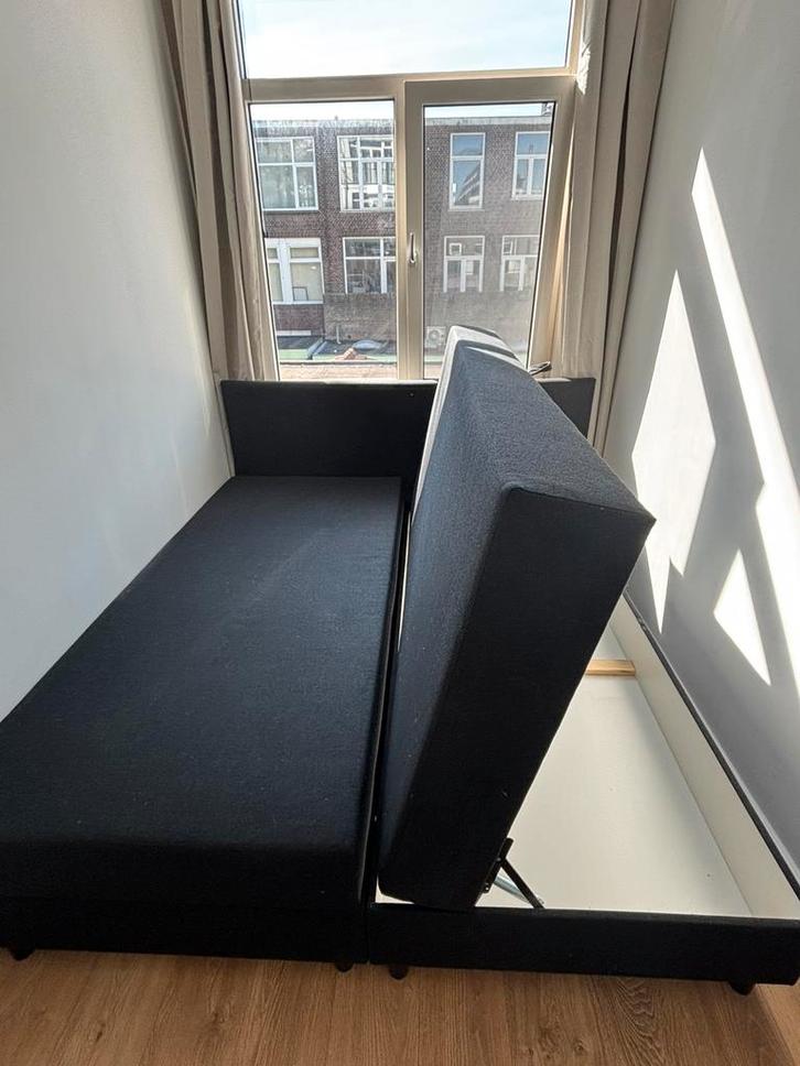 Zwarte boxspring met opberg ruimte 180x200cm, Huis en Inrichting, Slaapkamer | Boxsprings, Zo goed als nieuw, 180 cm, Tweepersoons