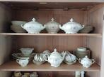 Servies Kahla met goudkleurig randje., Ophalen of Verzenden
