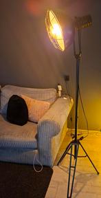Industriële Vloerlamp met Statief, Huis en Inrichting, Lampen | Vloerlampen, Gebruikt, Ophalen of Verzenden, Metaal, 150 tot 200 cm