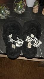 Women's UGG Fluff Yeah Slide zwart, Kleding | Dames, Schoenen, Ophalen, UGGS, Zwart, Zo goed als nieuw