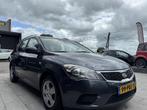 Kia cee'd 1.4 CVVT X-tra (bj 2011), Auto's, Voorwielaandrijving, Euro 5, Gebruikt, 4 cilinders