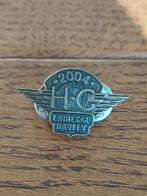 Harley Davidson Ladies of Harley 2004 Speldje, Ophalen, Gebruikt, Merk, Speldje of Pin